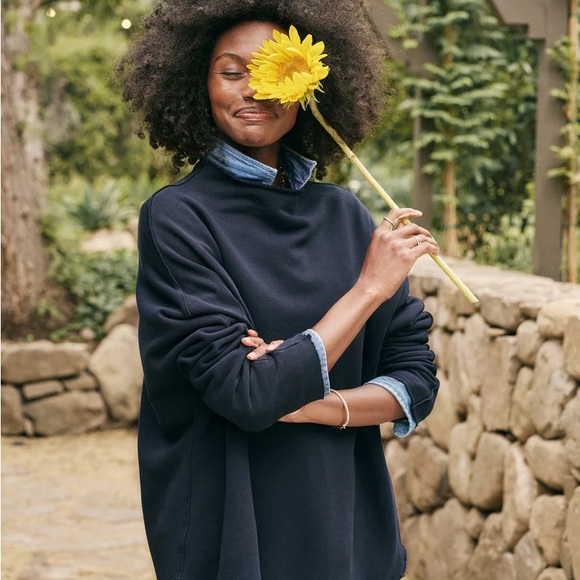 Frank & Eileen Navy Effie pullover, Sz Small - Picture 2 of 2